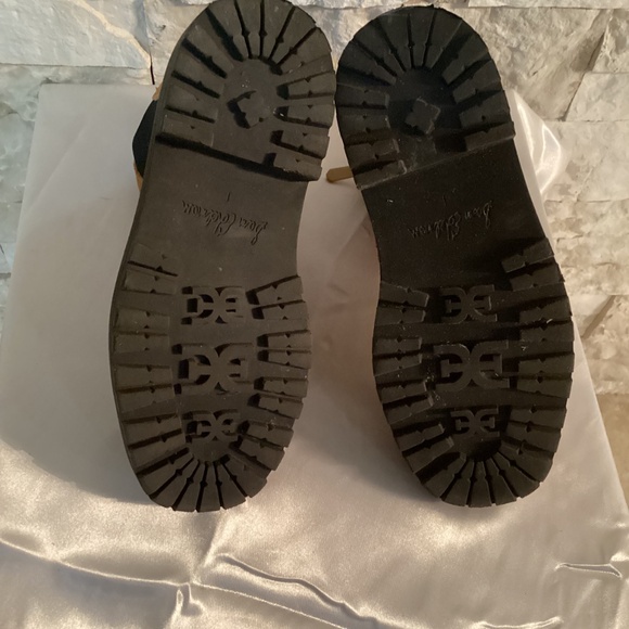 Sam Edelman Laguna Chelsea Boots (Kids) - Picture 11 of 16